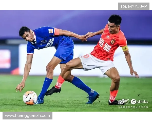 皇冠新体育网站设有专业的体育评论团队，为用户提供深度赛事分析和专业解读